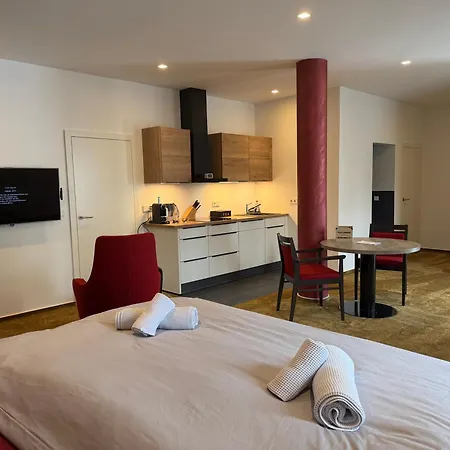 Paulinen Residenz Detmold - Self Check-In & Parkplatz Апартаменты